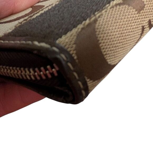 Coach Brown Signature Wallet logo canvas leather trim brown design secure clasp - Picture 7 of 11